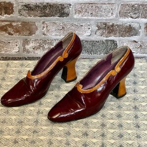 Rare! Jerry Edouard 1960's Victorian‎ Style two-tone leather pumps - 8.5